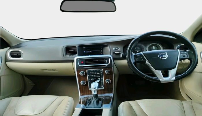 2013 Volvo S60 SUMMUM D5, Diesel, Automatic, 1,18,814 km, interior