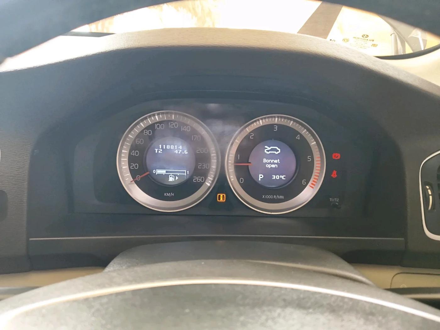 2013 Volvo S60 SUMMUM D5, Diesel, Automatic, 1,19,000 km, interior
