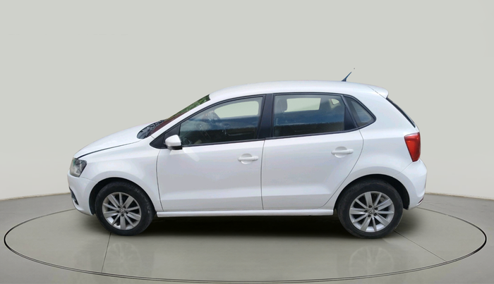 2016 Volkswagen Polo HIGHLINE1.5L, Diesel, Manual, 49,259 km, exterior