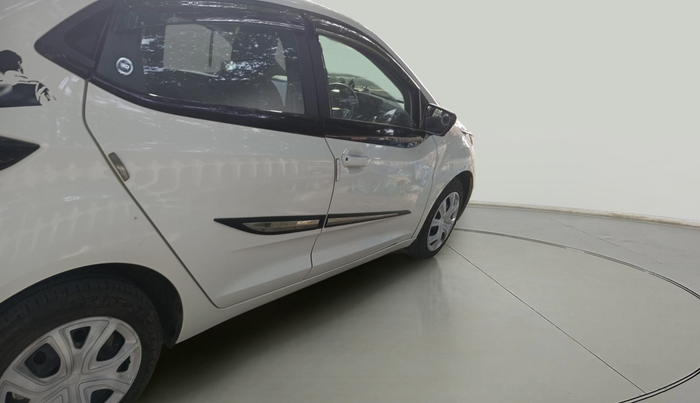 2024 Tata ALTROZ XM PETROL, Petrol, Manual, 7,684 km, exterior