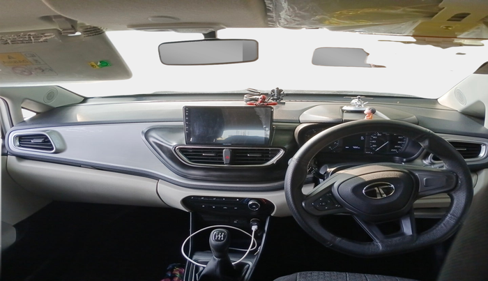 2024 Tata ALTROZ XM PETROL, Petrol, Manual, 7,684 km, interior