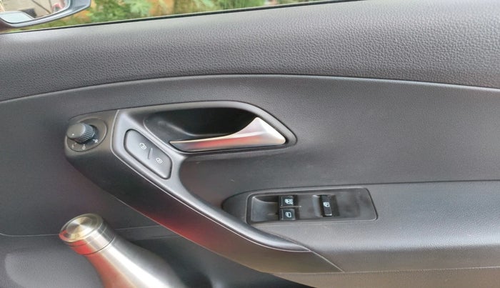 2018 Volkswagen Polo COMFORTLINE 1.0L MPI, Petrol, Manual, 37,084 km, interior