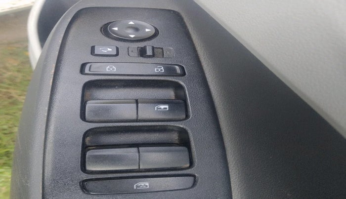 2022 Hyundai GRAND I10 NIOS SPORTZ 1.2 KAPPA VTVT CNG, Petrol, Manual, 47,726 km, interior