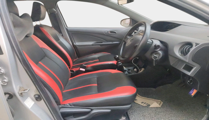 2013 Toyota Etios Liva GD, Diesel, Manual, 1,43,858 km, interior