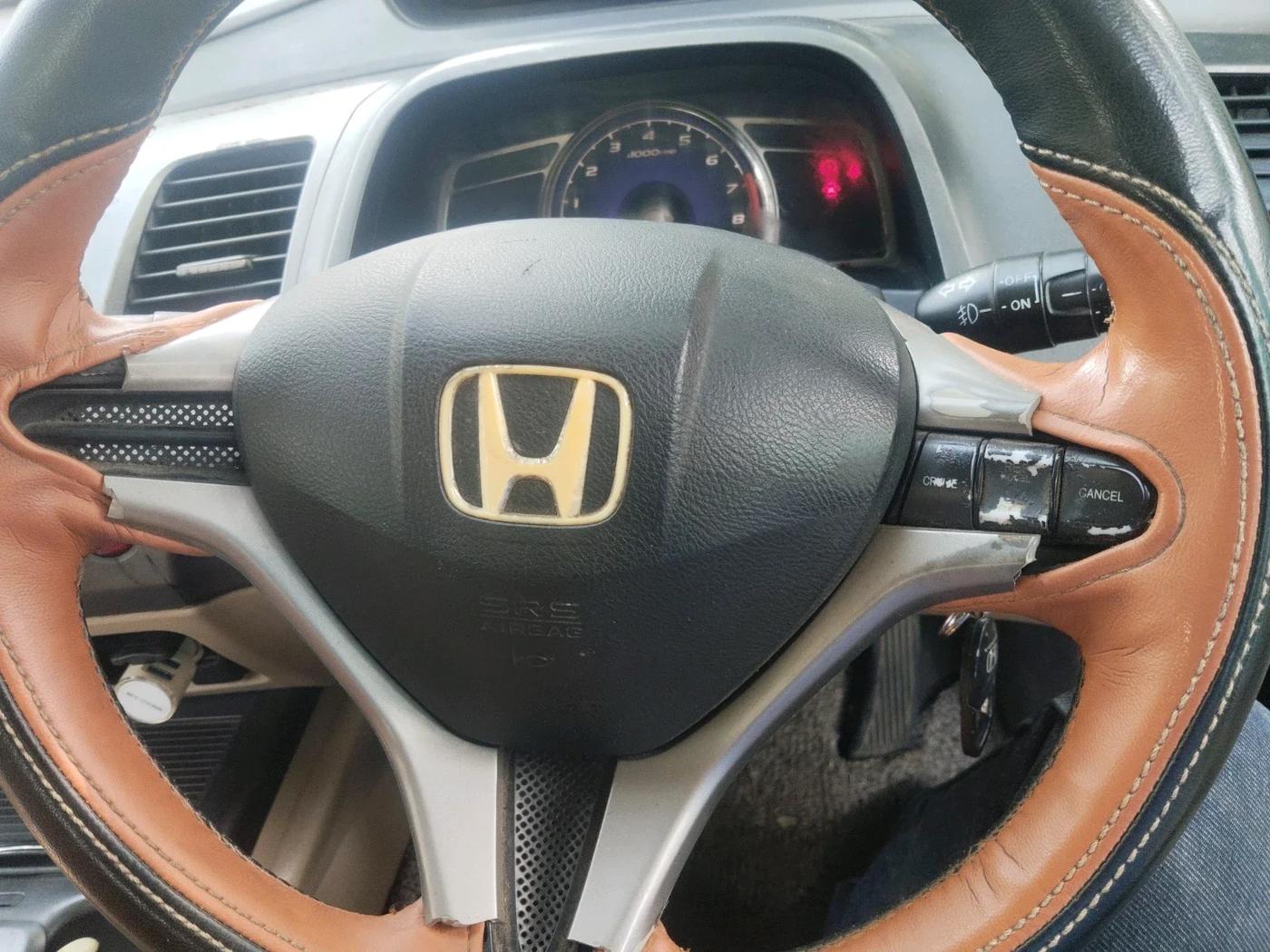 2011 Honda Civic 1.8L I-VTEC V MT, Petrol, Manual, 1,06,028 km, interior