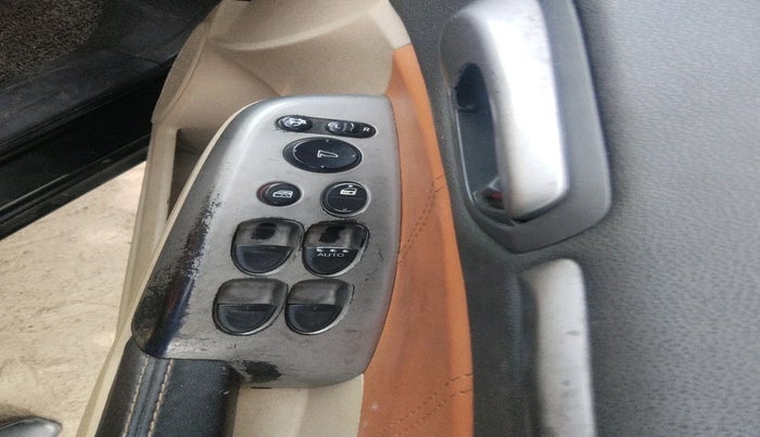 2011 Honda Civic 1.8L I-VTEC V MT, Petrol, Manual, 1,06,024 km, interior