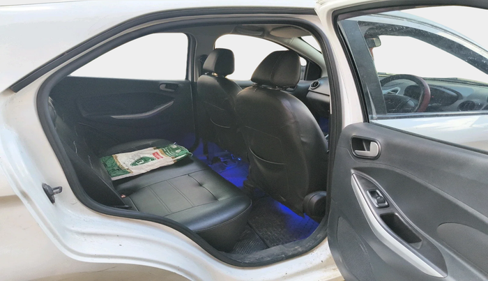 2016 Ford New Figo TREND 1.2 PETROL, Petrol, Manual, 38,674 km, interior