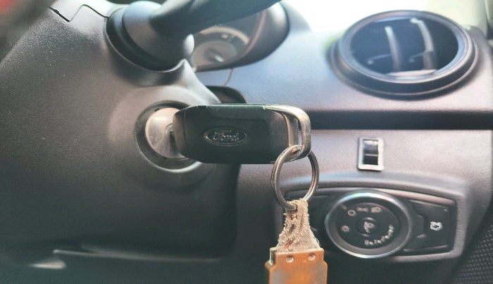 2016 Ford New Figo TREND 1.2 PETROL, Petrol, Manual, 38,674 km, interior