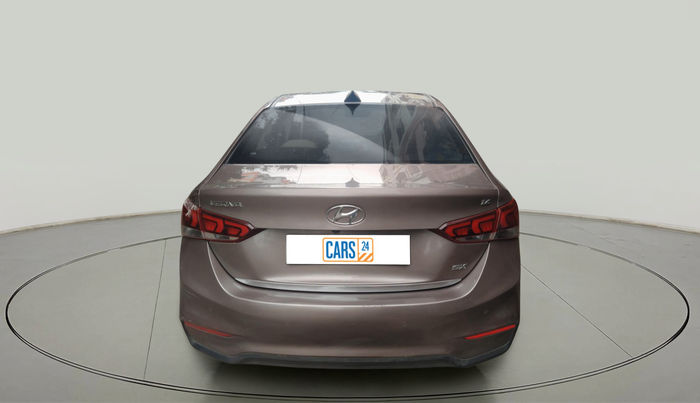 2017 Hyundai Verna 1.6 VTVT SX, Petrol, Manual, 68,868 km, exterior