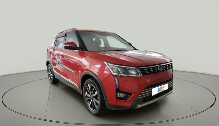 2020 Mahindra XUV300 W8 (O) 1.5 DIESEL, Diesel, Manual, 1,40,276 km, exterior