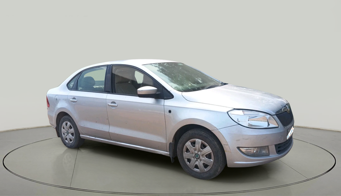 2013 Skoda Rapid AMBITION 1.6 MPI MT, Petrol, Manual, 50,643 km, exterior
