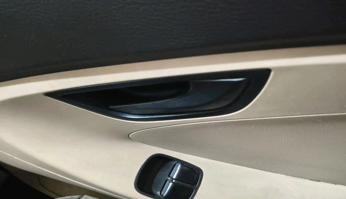 2016 Hyundai Eon ERA +, Petrol, Manual, 31,046 km, interior