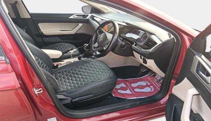 2022 Volkswagen VIRTUS HIGHLINE TSI 1.0 MT, Petrol, Manual, 71,186 km, interior