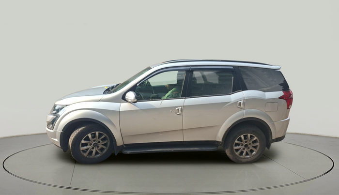 2018 Mahindra XUV500 W9 AT, Diesel, Automatic, 1,27,645 km, exterior