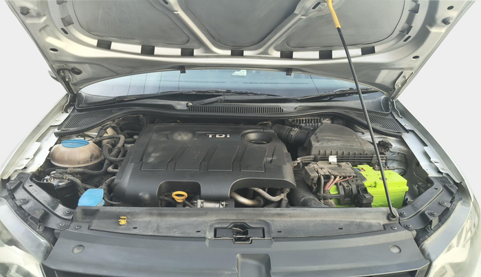 2015 Volkswagen Vento COMFORTLINE 1.5 AT, Diesel, Automatic, 1,21,280 km, exterior