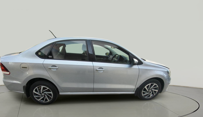 2015 Volkswagen Vento COMFORTLINE 1.5 AT, Diesel, Automatic, 1,21,280 km, exterior