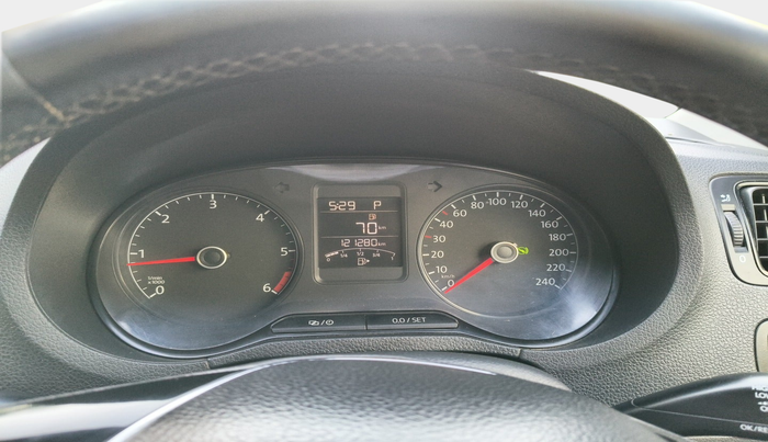 2015 Volkswagen Vento COMFORTLINE 1.5 AT, Diesel, Automatic, 1,21,280 km, interior