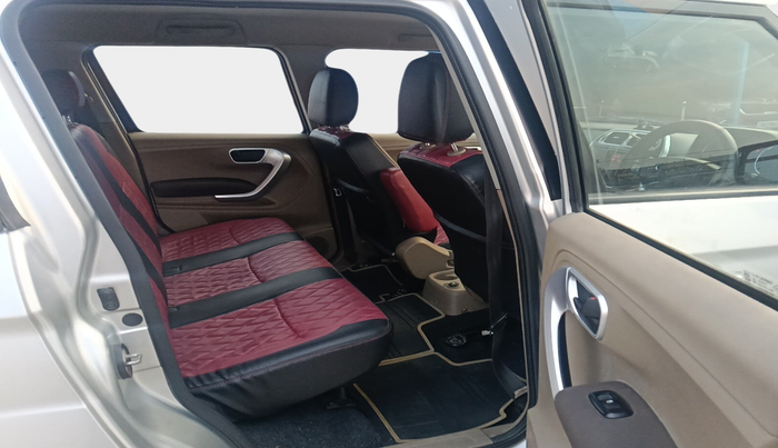2016 Mahindra TUV300 T8 AMT, Diesel, Automatic, 93,887 km, interior