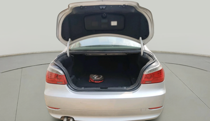 2009 BMW 5 Series 530 D, Diesel, Automatic, 1,51,281 km, exterior