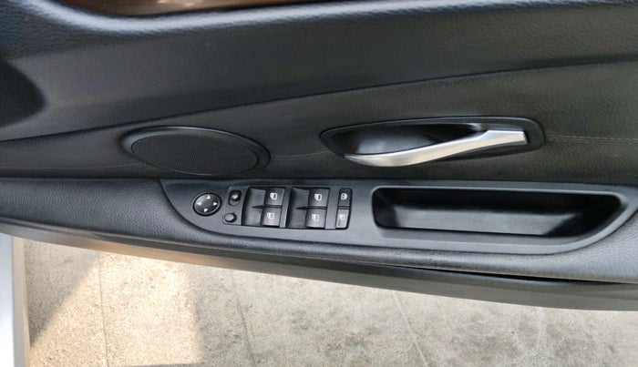 2009 BMW 5 Series 530 D, Diesel, Automatic, 1,51,281 km, interior