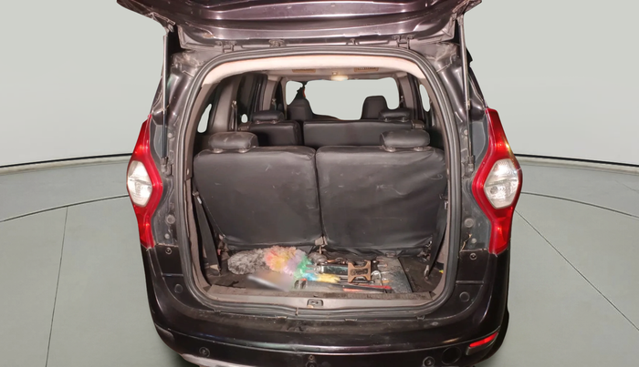 2018 Renault Lodgy 85 PS RXL STEPWAY 8 STR, Diesel, Manual, 1,67,107 km, exterior