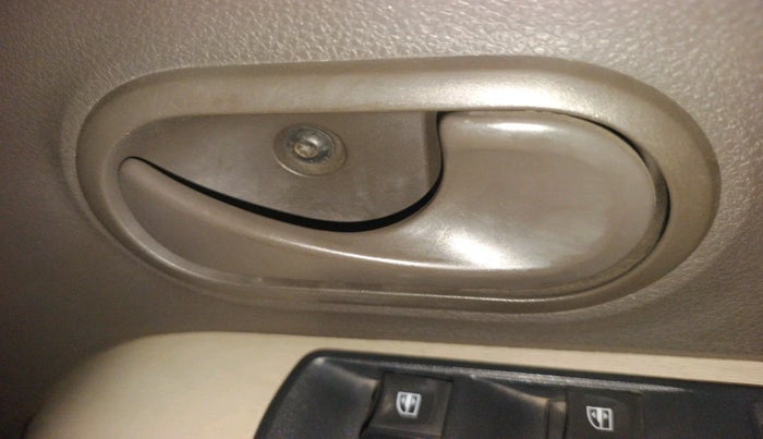 2018 Renault Lodgy 85 PS RXL STEPWAY 8 STR, Diesel, Manual, 1,67,107 km, interior