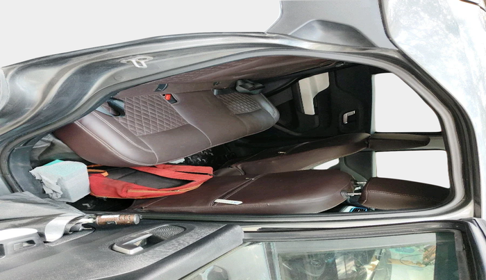 2022 Tata PUNCH CREATIVE  AMT, Petrol, Automatic, 25,606 km, interior