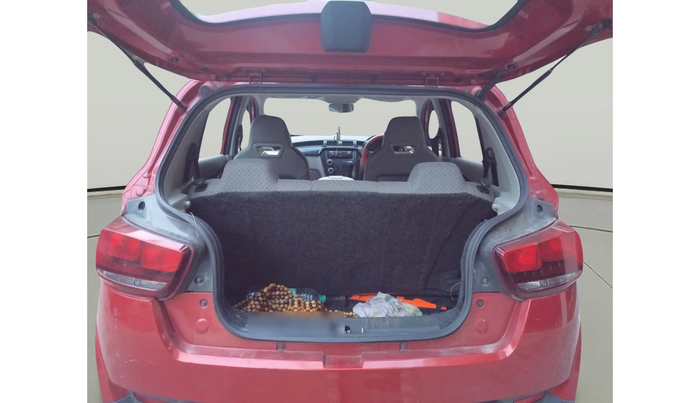 2016 Mahindra Kuv100 K4 6 STR, Petrol, Manual, 43,623 km, exterior
