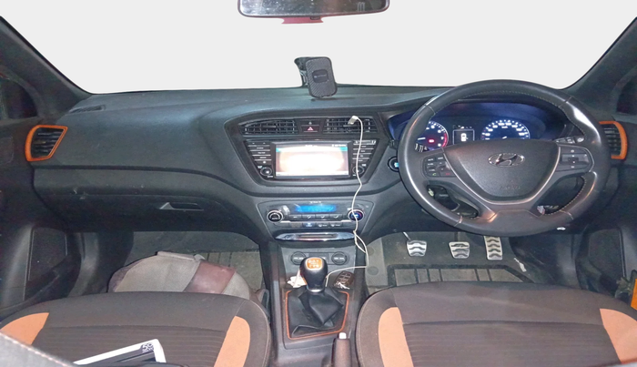 2016 Hyundai i20 Active 1.2 SX, Petrol, Manual, 30,254 km, interior