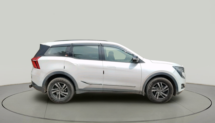 2024 Mahindra XUV700 AX 5 P MT 7 STR, Petrol, Manual, 16,043 km, exterior