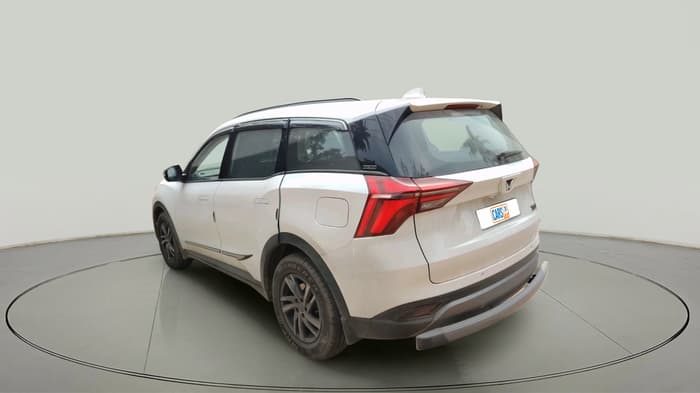 2024 Mahindra XUV700 AX 5 P MT 7 STR, Petrol, Manual, 16,043 km, exterior