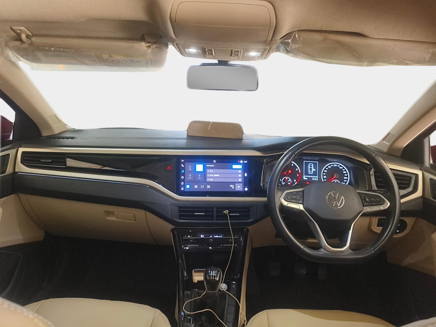 2023 Volkswagen VIRTUS HIGHLINE TSI 1.0 MT, Petrol, Manual, 5,672 km, interior