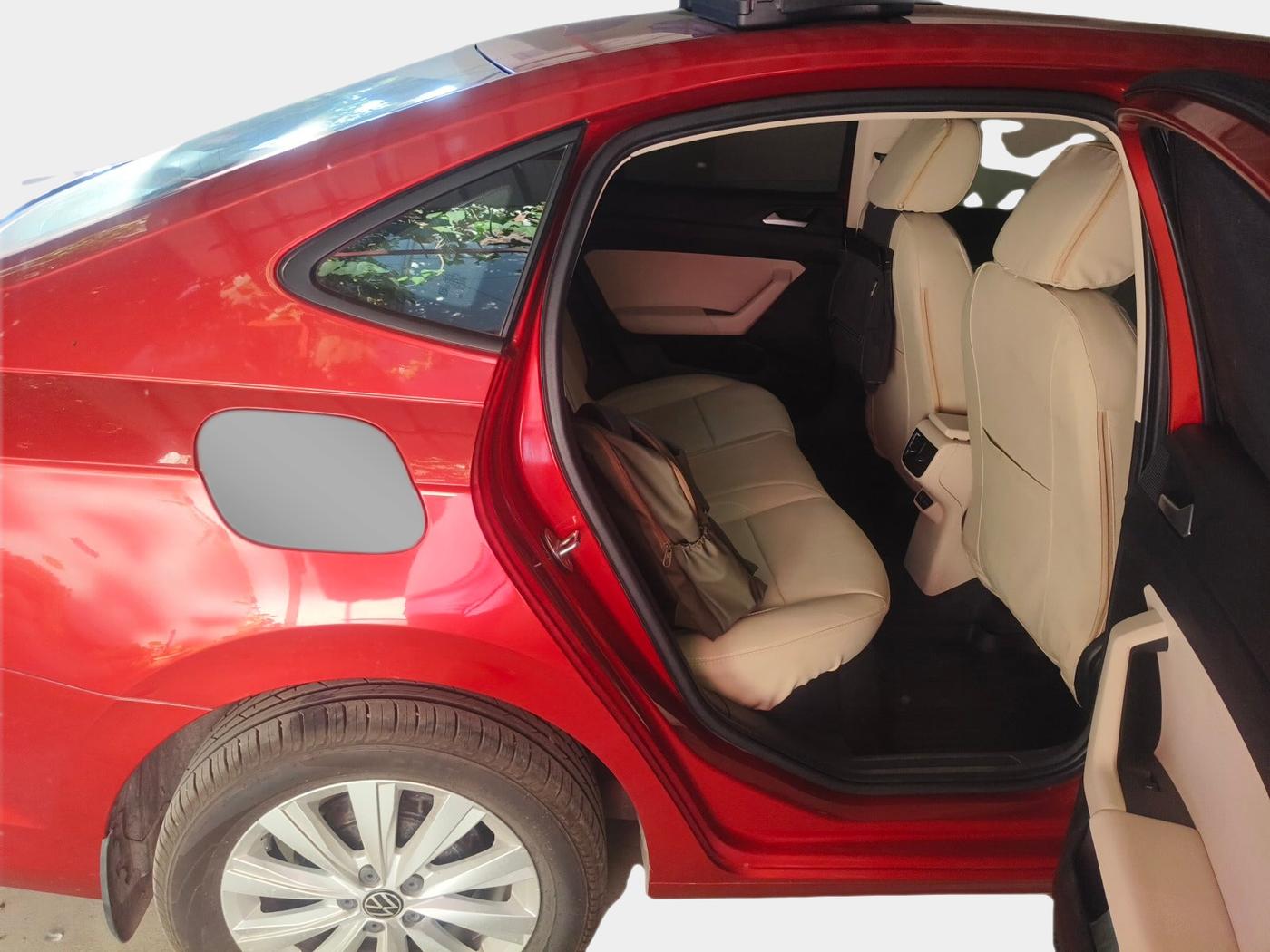 2023 Volkswagen VIRTUS HIGHLINE TSI 1.0 MT, Petrol, Manual, 5,672 km, interior