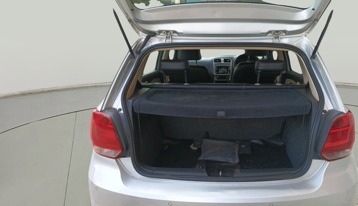 2016 Volkswagen Polo HIGHLINE1.2L, Petrol, Manual, 92,486 km, exterior