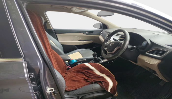 2019 Hyundai Verna 1.6 VTVT SX, Petrol, Manual, 92,537 km, interior