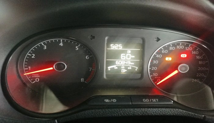 2017 Volkswagen Vento HIGHLINE 1.6 MPI, Petrol, Manual, 60,849 km, interior