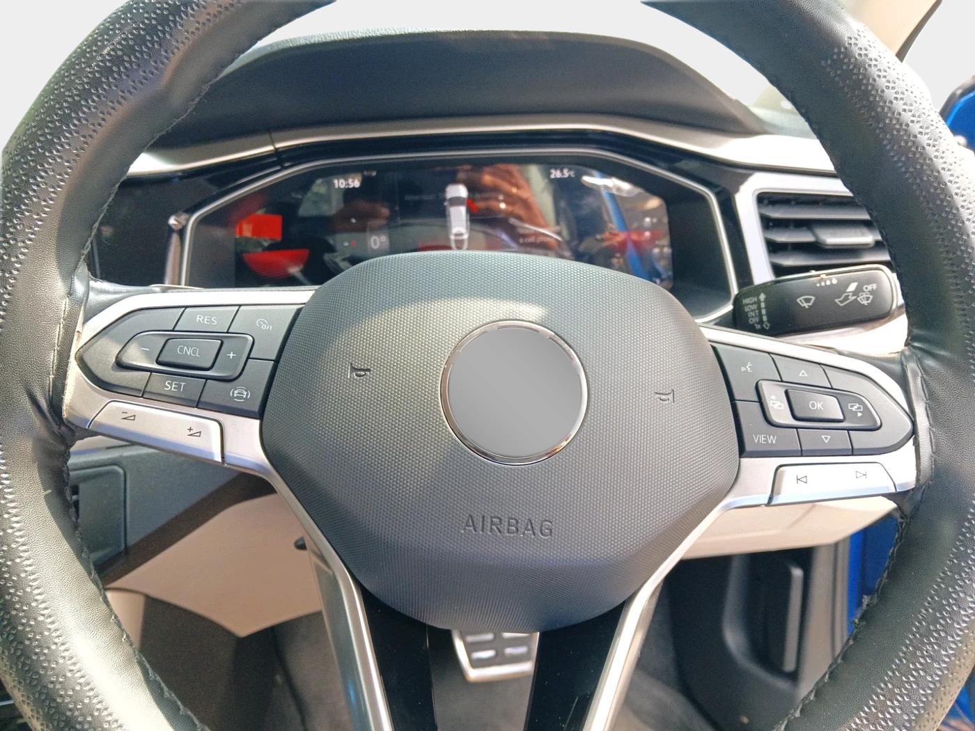 2023 Volkswagen VIRTUS TOPLINE TSI 1.0 AT, Petrol, Automatic, 33,414 km, interior