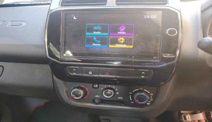 2022 Renault Kwid RXT 1.0 AMT, Petrol, Automatic, 72,198 km, interior