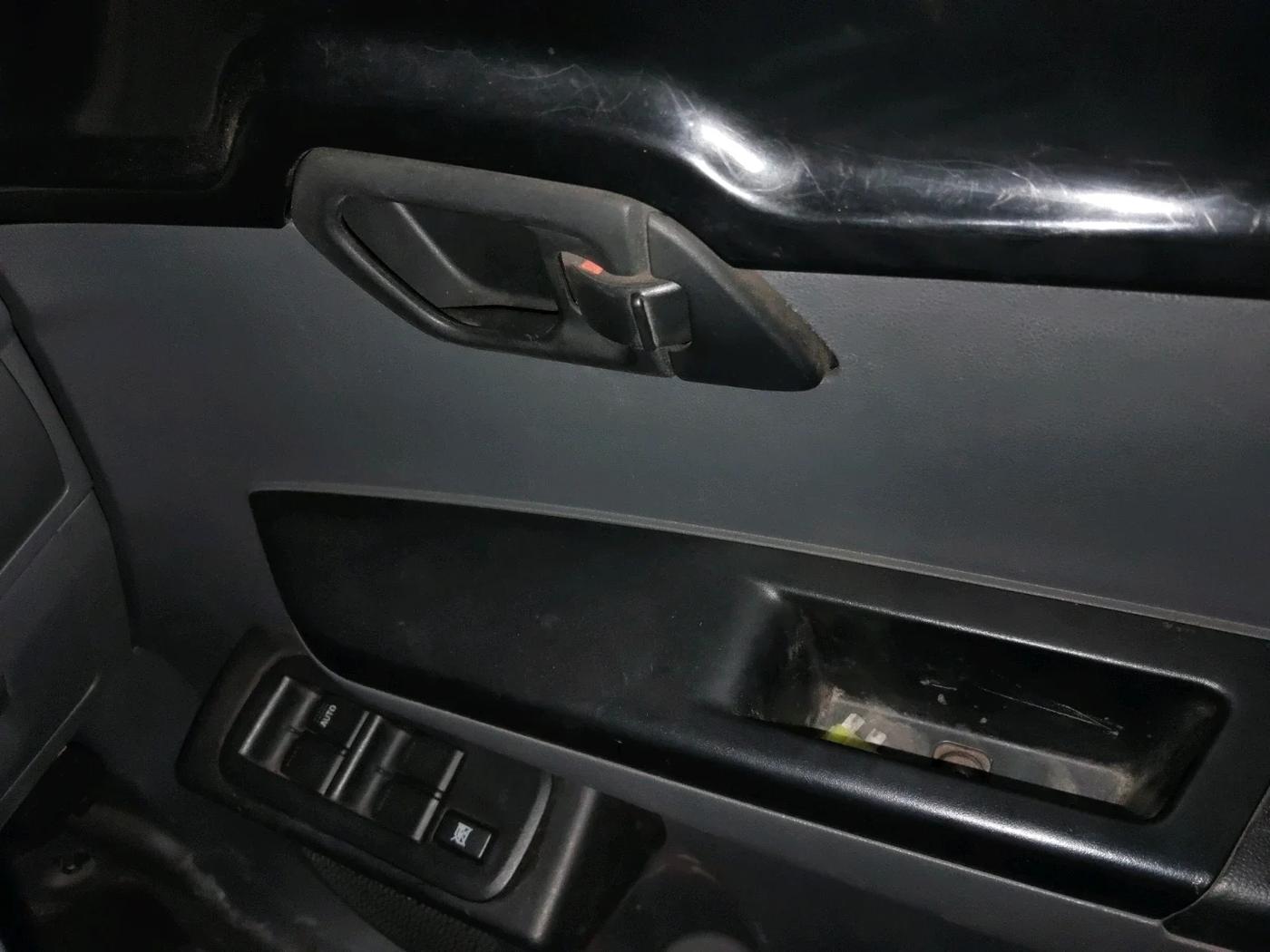 2017 Mahindra KUV 100 NXT K2 P 6 STR, Petrol, Manual, 58,130 km, interior