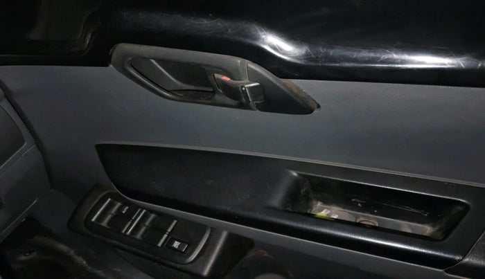 2017 Mahindra KUV 100 NXT K2 P 6 STR, Petrol, Manual, 58,130 km, interior