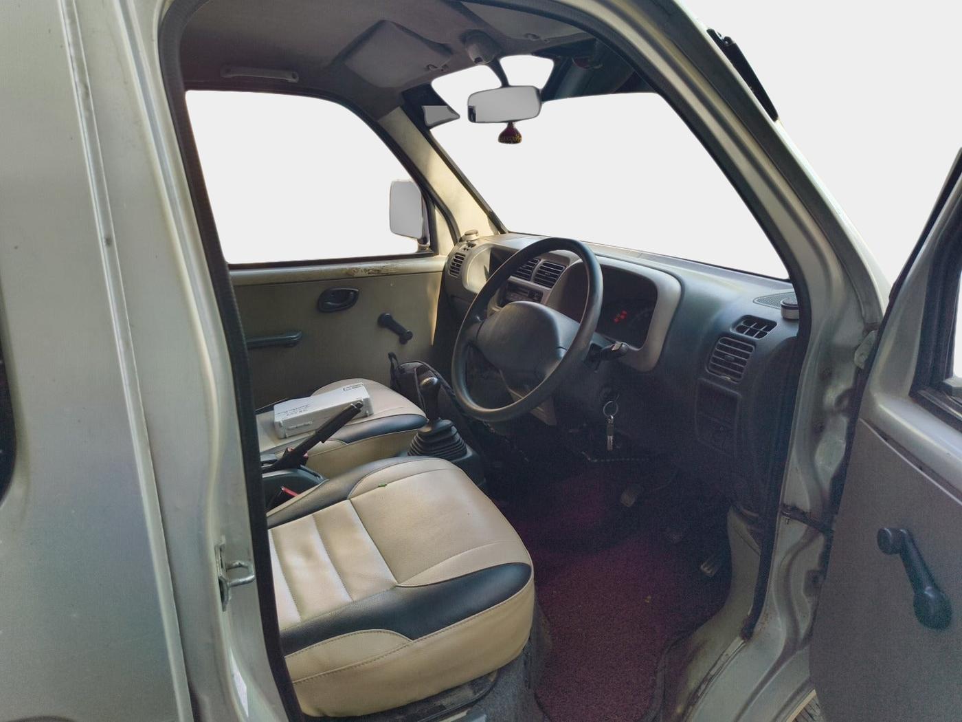 2014 Maruti Eeco 5 STR WITH A/C+HTR, Petrol, Manual, 1,19,054 km, interior