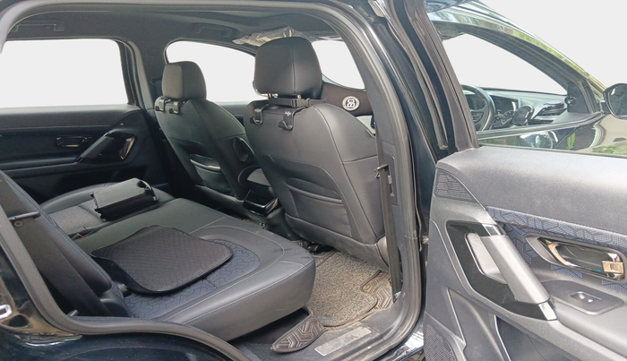 2022 Tata Safari XZA PLUS DARK EDITION, Diesel, Automatic, 33,676 km, interior