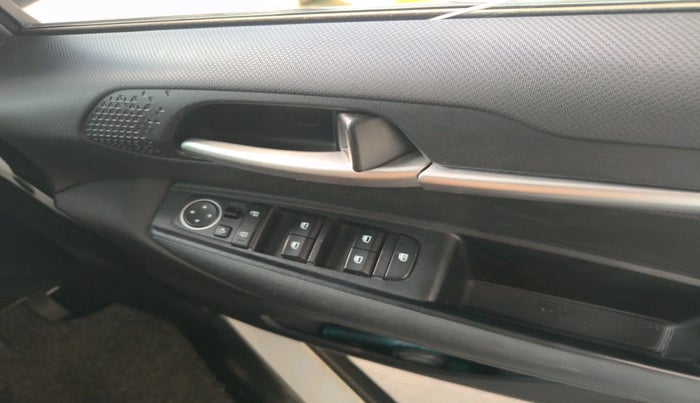 2022 KIA SONET HTK PLUS 1.5, Diesel, Manual, 51,835 km, interior