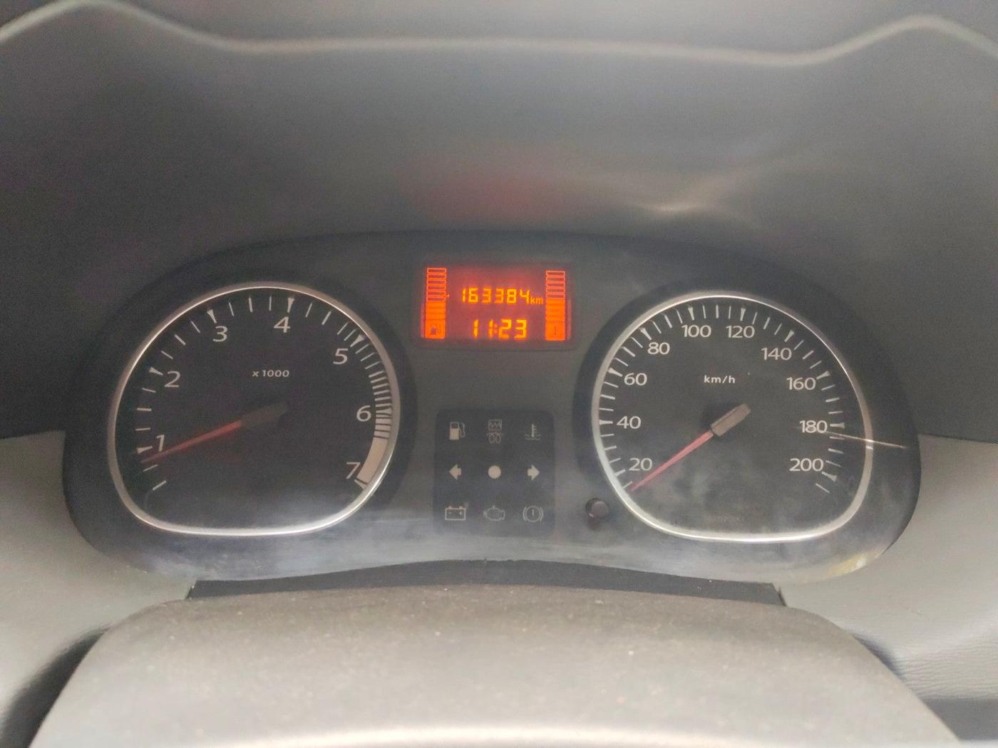 2013 Renault Duster 85 PS RXE DIESEL, Diesel, Manual, 1,69,000 km, interior