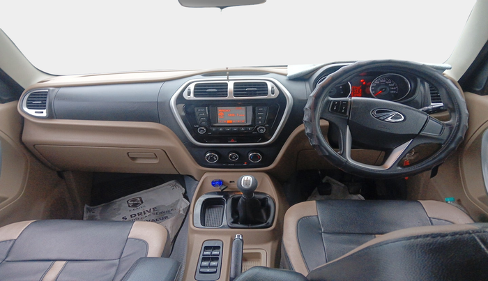 2015 Mahindra TUV300 T8, Diesel, Manual, 97,509 km, interior