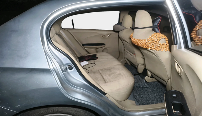 2014 Honda Amaze 1.5L I-DTEC S, Diesel, Manual, 1,32,105 km, interior