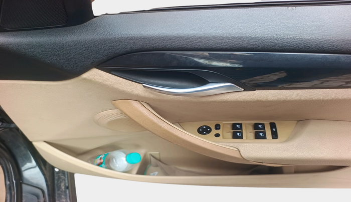 2012 BMW X1 sDrive20d, Diesel, Automatic, 1,29,227 km, interior