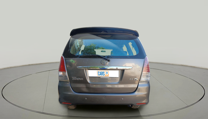 2010 Toyota Innova V 2.5 7 STR, Diesel, Manual, 1,05,304 km, exterior