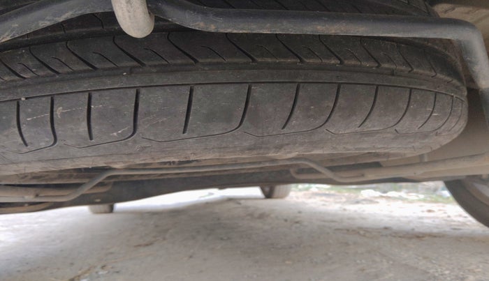 2020 Maruti Ertiga ZXI SHVS, Petrol, Manual, 56,919 km, tyre