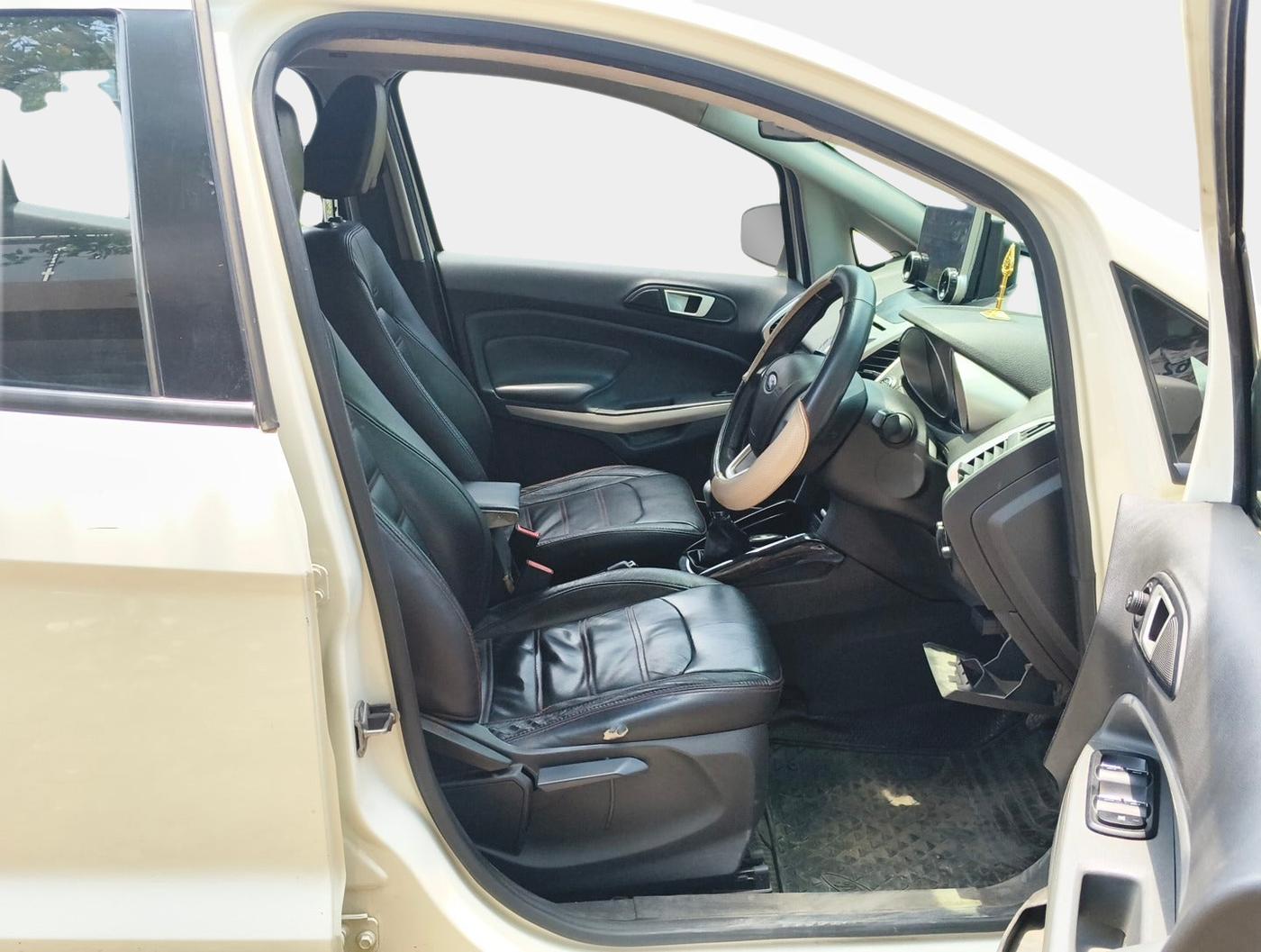 2017 Ford Ecosport TITANIUM+ 1.5L DIESEL, Diesel, Manual, 1,34,238 km, interior